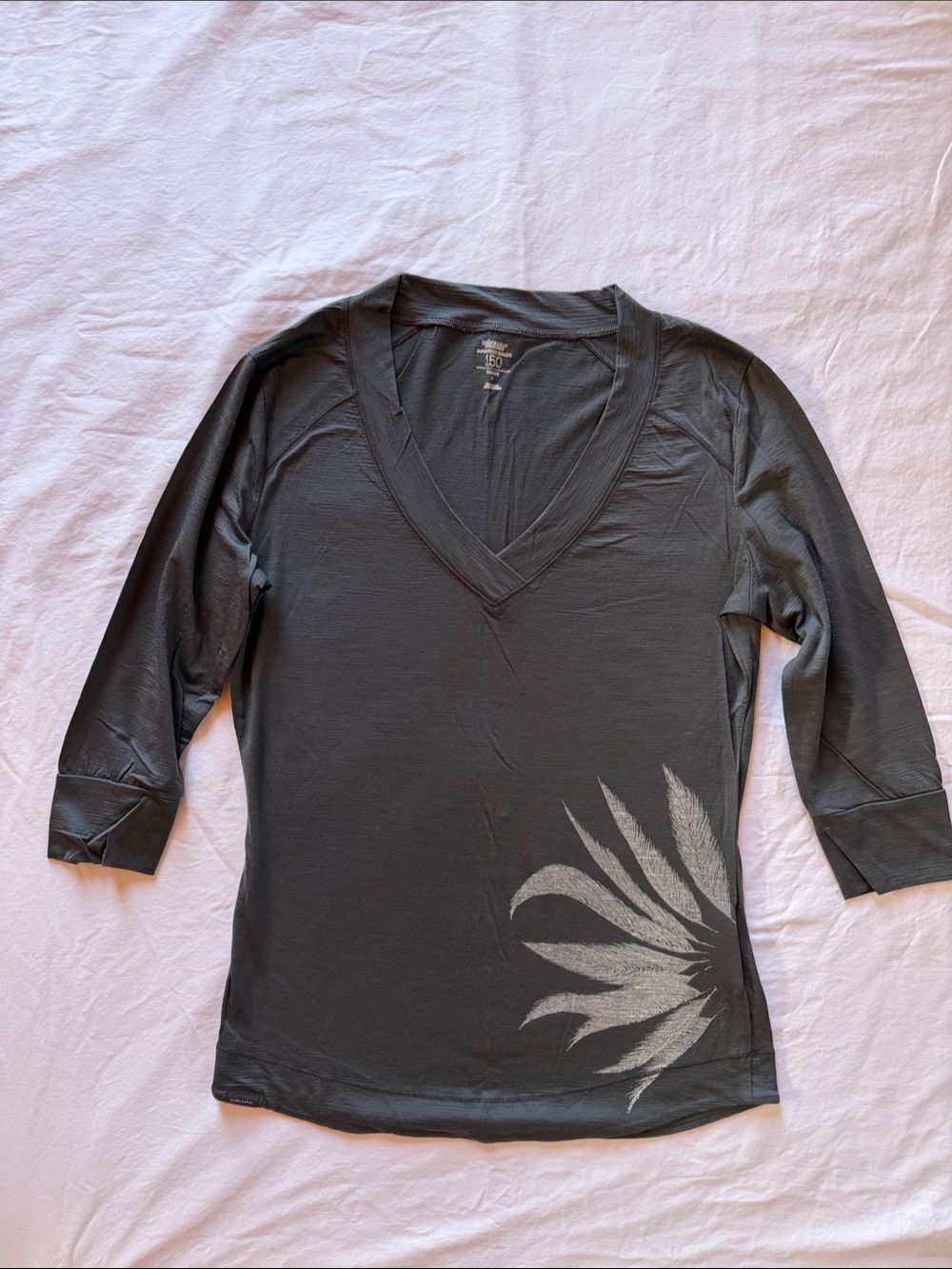Women's Icebreaker 100% merino V-Neck 3/4 Sleeve Top with Silver Floral Print